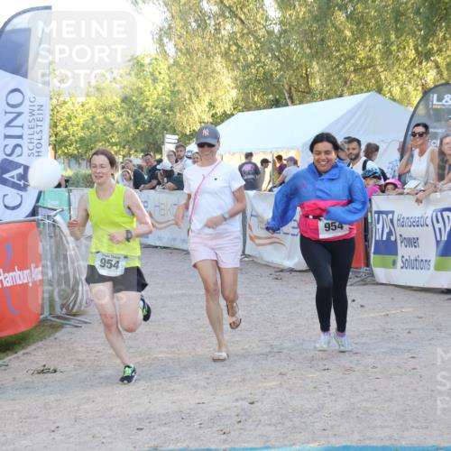 07.09.2025 - 19. Norderstedt Triathlon Luisa Fischer http://msf.ph/oto/8746726 07.09.2025 17:29:52 Ziel 954 meine-sportfotos.de