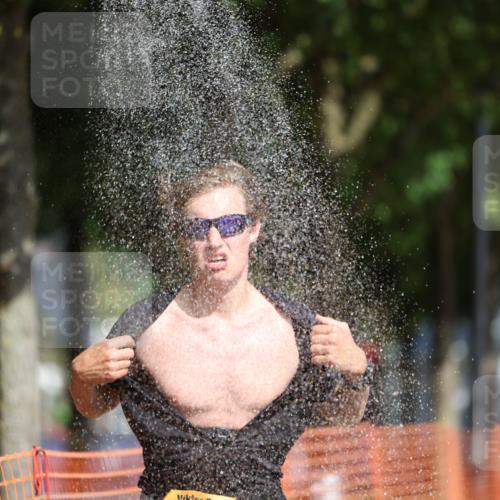 07.09.2025 - 19. Norderstedt Triathlon Michael Strokosch http://msf.ph/oto/8746752 07.09.2025 12:00:30 Laufen 1184 meine-sportfotos.de