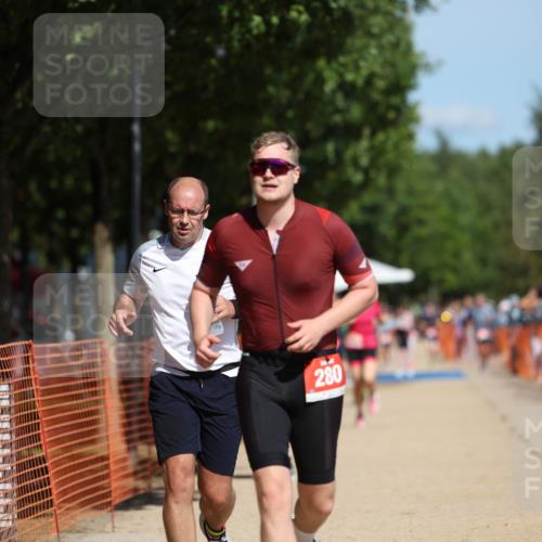 07.09.2025 - 19. Norderstedt Triathlon Michael Strokosch http://msf.ph/oto/8746785 07.09.2025 12:37:13 Laufen 280, 719, 738, 861, 1339 meine-sportfotos.de