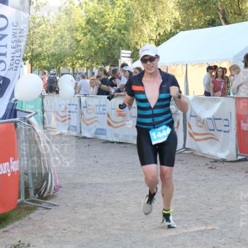 07.09.2025 - 19. Norderstedt Triathlon Luisa Fischer http://msf.ph/oto/8746789 07.09.2025 17:30:12 Ziel 1444 meine-sportfotos.de