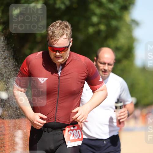07.09.2025 - 19. Norderstedt Triathlon Michael Strokosch http://msf.ph/oto/8746832 07.09.2025 12:37:15 Laufen 280, 719, 738, 861, 1339 meine-sportfotos.de