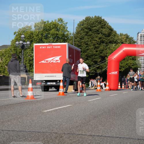 07.09.2025 - BARMER Alsterlauf Yannick Fuchs http://msf.ph/oto/8746918 07.09.2025 09:32:11 Laufen 1, 5209 meine-sportfotos.de