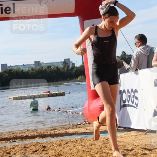 07.09.2025 - 19. Norderstedt Triathlon Luisa Fischer http://msf.ph/oto/8746934 07.09.2025 10:27:21 Schwimmen 63, 122, 666 meine-sportfotos.de