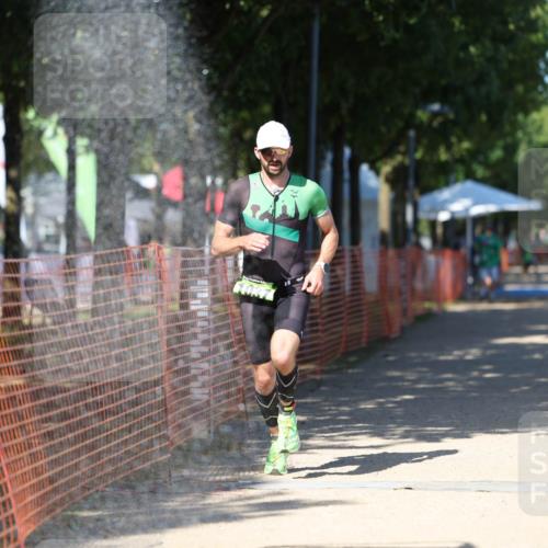 07.09.2025 - 19. Norderstedt Triathlon Michael Strokosch http://msf.ph/oto/8746946 07.09.2025 14:49:34 Laufen 1037 meine-sportfotos.de