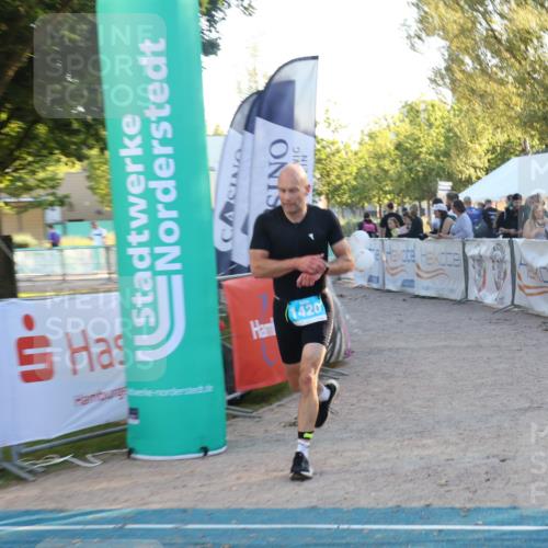 07.09.2025 - 19. Norderstedt Triathlon Luisa Fischer http://msf.ph/oto/8746969 07.09.2025 17:31:14 Ziel 1420 meine-sportfotos.de
