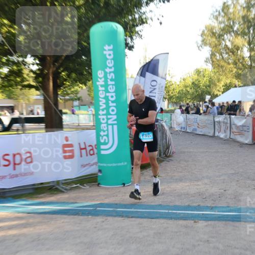 07.09.2025 - 19. Norderstedt Triathlon Luisa Fischer http://msf.ph/oto/8746978 07.09.2025 17:31:14 Ziel 1420 meine-sportfotos.de