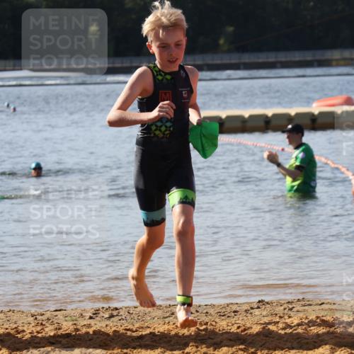 07.09.2025 - 19. Norderstedt Triathlon Luisa Fischer http://msf.ph/oto/8746990 07.09.2025 10:27:49 Schwimmen 85 meine-sportfotos.de