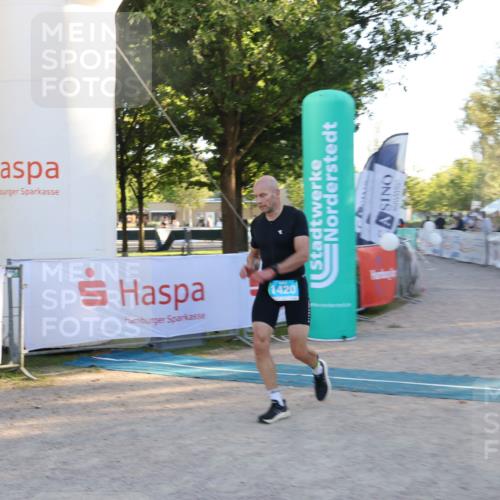 07.09.2025 - 19. Norderstedt Triathlon Luisa Fischer http://msf.ph/oto/8746991 07.09.2025 17:31:15 Ziel 1420 meine-sportfotos.de