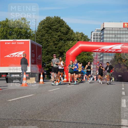 07.09.2025 - BARMER Alsterlauf Yannick Fuchs http://msf.ph/oto/8746992 07.09.2025 09:32:14 Laufen 1, 4798 meine-sportfotos.de