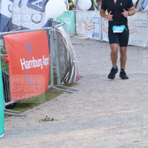 07.09.2025 - 19. Norderstedt Triathlon Luisa Fischer http://msf.ph/oto/8747007 07.09.2025 17:31:31 Ziel 384 meine-sportfotos.de