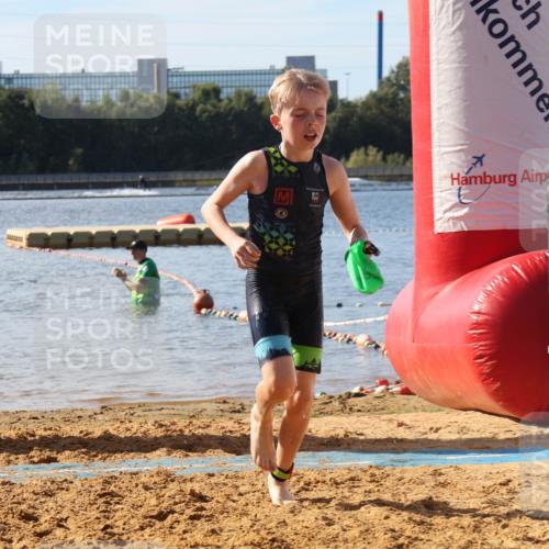 07.09.2025 - 19. Norderstedt Triathlon Luisa Fischer http://msf.ph/oto/8747012 07.09.2025 10:27:50 Schwimmen 85 meine-sportfotos.de
