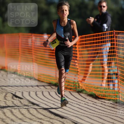 07.09.2025 - 19. Norderstedt Triathlon Michael Strokosch http://msf.ph/oto/8747044 07.09.2025 09:45:07 Laufen 567 meine-sportfotos.de