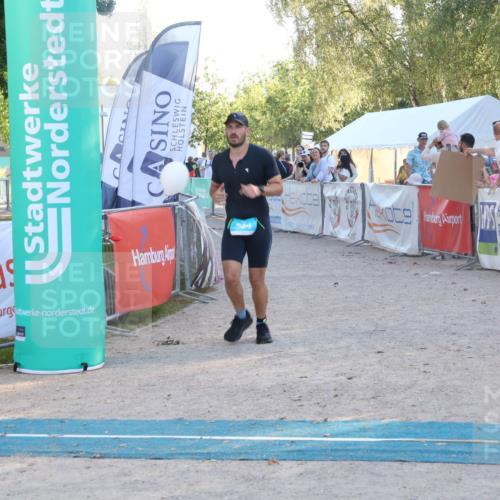07.09.2025 - 19. Norderstedt Triathlon Luisa Fischer http://msf.ph/oto/8747056 07.09.2025 17:31:34 Ziel 384 meine-sportfotos.de
