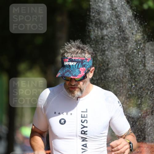 07.09.2025 - 19. Norderstedt Triathlon Michael Strokosch http://msf.ph/oto/8747075 07.09.2025 12:00:55 Laufen 284, 1152 meine-sportfotos.de