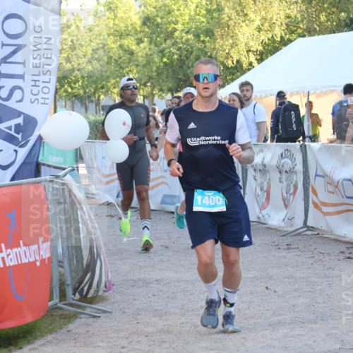 07.09.2025 - 19. Norderstedt Triathlon Luisa Fischer http://msf.ph/oto/8747109 07.09.2025 17:31:54 Ziel 914, 1400, 1442 meine-sportfotos.de