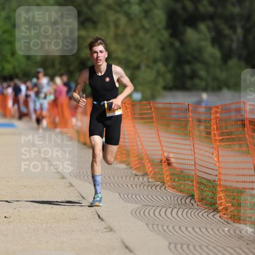 07.09.2025 - 19. Norderstedt Triathlon Michael Strokosch http://msf.ph/oto/8747127 07.09.2025 12:00:58 Laufen 284, 1152 meine-sportfotos.de