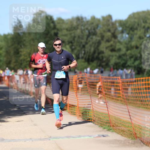 07.09.2025 - 19. Norderstedt Triathlon Michael Strokosch http://msf.ph/oto/8747133 07.09.2025 14:50:18 Laufen 369, 960 meine-sportfotos.de