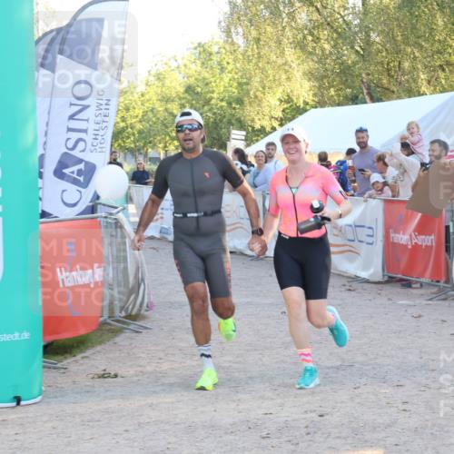 07.09.2025 - 19. Norderstedt Triathlon Luisa Fischer http://msf.ph/oto/8747145 07.09.2025 17:31:57 Ziel 914, 1400, 1442 meine-sportfotos.de