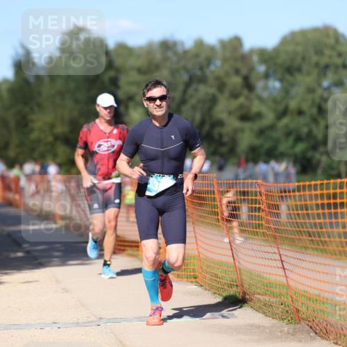 07.09.2025 - 19. Norderstedt Triathlon Michael Strokosch http://msf.ph/oto/8747159 07.09.2025 14:50:19 Laufen 369, 960 meine-sportfotos.de
