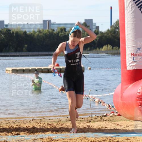 07.09.2025 - 19. Norderstedt Triathlon Luisa Fischer http://msf.ph/oto/8747169 07.09.2025 10:30:03 Schwimmen 59 meine-sportfotos.de