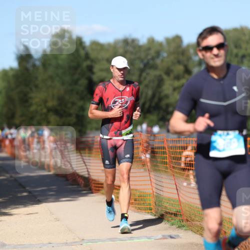 07.09.2025 - 19. Norderstedt Triathlon Michael Strokosch http://msf.ph/oto/8747176 07.09.2025 14:50:20 Laufen 369, 960 meine-sportfotos.de