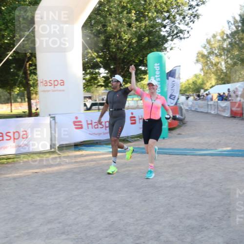07.09.2025 - 19. Norderstedt Triathlon Luisa Fischer http://msf.ph/oto/8747184 07.09.2025 17:31:59 Ziel 914, 1400, 1442 meine-sportfotos.de