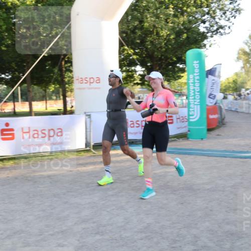 07.09.2025 - 19. Norderstedt Triathlon Luisa Fischer http://msf.ph/oto/8747193 07.09.2025 17:32:00 Ziel 914, 1400, 1442 meine-sportfotos.de