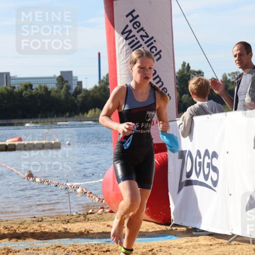 07.09.2025 - 19. Norderstedt Triathlon Luisa Fischer http://msf.ph/oto/8747198 07.09.2025 10:30:04 Schwimmen 59 meine-sportfotos.de