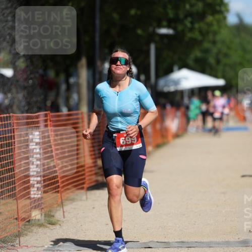 07.09.2025 - 19. Norderstedt Triathlon Michael Strokosch http://msf.ph/oto/8747230 07.09.2025 12:37:42 Laufen 162, 192, 259, 699, 761 meine-sportfotos.de