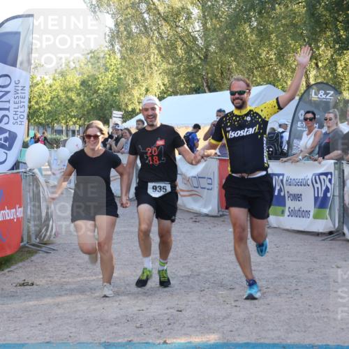 07.09.2025 - 19. Norderstedt Triathlon Luisa Fischer http://msf.ph/oto/8747235 07.09.2025 17:32:26 Ziel 935 meine-sportfotos.de