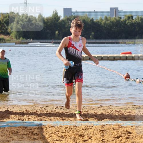 07.09.2025 - 19. Norderstedt Triathlon Luisa Fischer http://msf.ph/oto/8747269 07.09.2025 10:30:28 Schwimmen 69 meine-sportfotos.de
