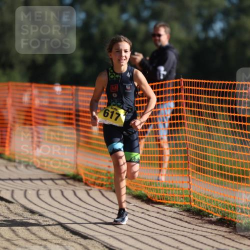 07.09.2025 - 19. Norderstedt Triathlon Michael Strokosch http://msf.ph/oto/8747280 07.09.2025 09:45:20 Laufen 592, 617 meine-sportfotos.de
