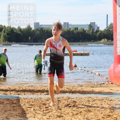 07.09.2025 - 19. Norderstedt Triathlon Luisa Fischer http://msf.ph/oto/8747283 07.09.2025 10:30:29 Schwimmen 69 meine-sportfotos.de