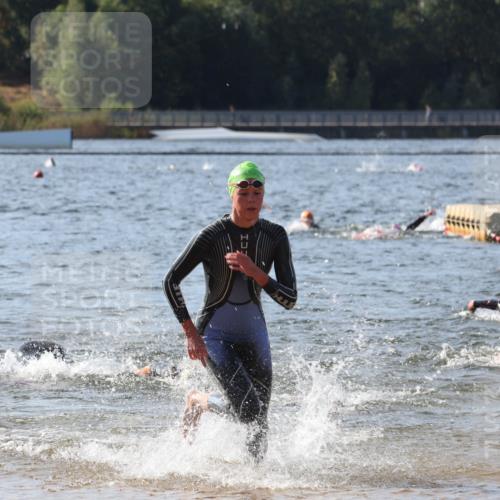 07.09.2025 - 19. Norderstedt Triathlon Luisa Fischer http://msf.ph/oto/8747299 07.09.2025 10:48:54 Schwimmen 1185 meine-sportfotos.de
