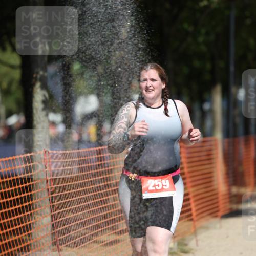 07.09.2025 - 19. Norderstedt Triathlon Michael Strokosch http://msf.ph/oto/8747363 07.09.2025 12:37:48 Laufen 259 meine-sportfotos.de