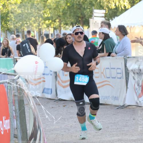 07.09.2025 - 19. Norderstedt Triathlon Luisa Fischer http://msf.ph/oto/8747387 07.09.2025 17:34:59 Ziel 1458 meine-sportfotos.de
