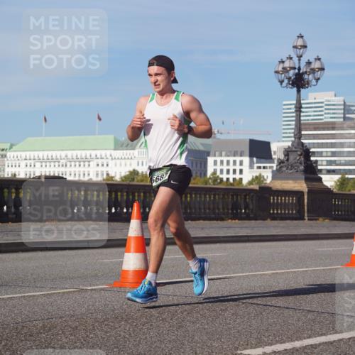07.09.2025 - BARMER Alsterlauf Yannick Fuchs http://msf.ph/oto/8747409 07.09.2025 09:32:27 Laufen 6687 meine-sportfotos.de