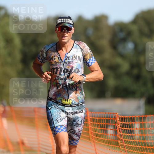 07.09.2025 - 19. Norderstedt Triathlon Michael Strokosch http://msf.ph/oto/8747455 07.09.2025 12:01:10 Laufen 787, 796, 1156 meine-sportfotos.de