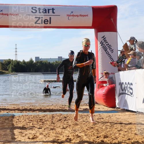 07.09.2025 - 19. Norderstedt Triathlon Luisa Fischer http://msf.ph/oto/8747458 07.09.2025 10:49:03 Schwimmen 1163, 1165, 1168, 1185, 1191 meine-sportfotos.de