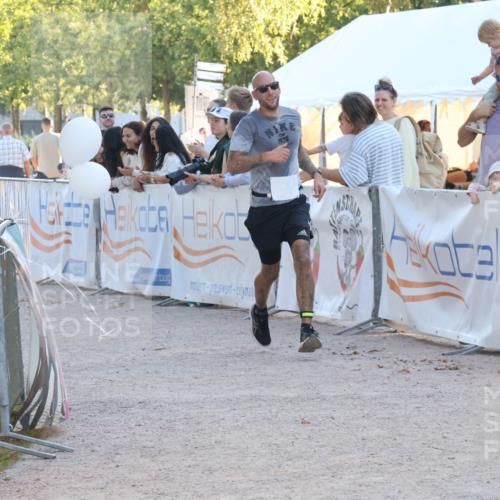 07.09.2025 - 19. Norderstedt Triathlon Luisa Fischer http://msf.ph/oto/8747463 07.09.2025 17:35:10 Ziel 925 meine-sportfotos.de
