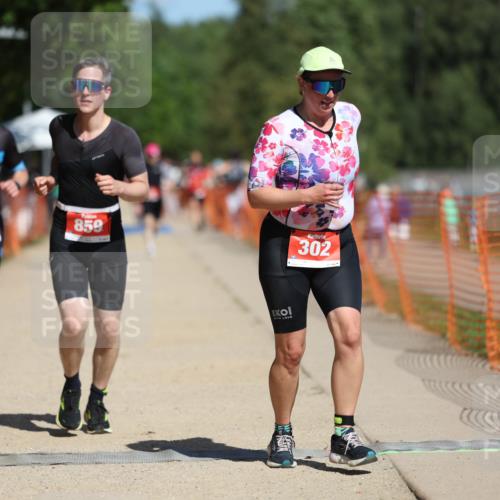 07.09.2025 - 19. Norderstedt Triathlon Michael Strokosch http://msf.ph/oto/8747466 07.09.2025 12:38:00 Laufen 302, 824, 859 meine-sportfotos.de