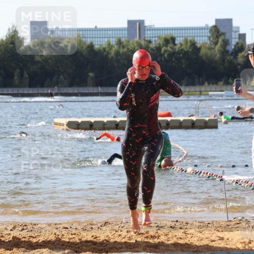 07.09.2025 - 19. Norderstedt Triathlon Luisa Fischer http://msf.ph/oto/8747498 07.09.2025 10:49:08 Schwimmen 1163, 1165, 1168, 1185, 1191, 1196 meine-sportfotos.de