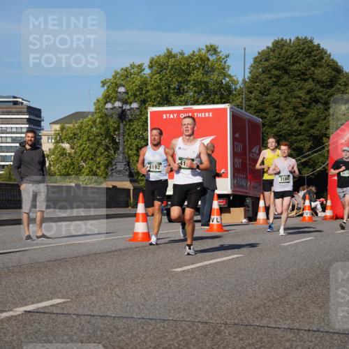 07.09.2025 - BARMER Alsterlauf Yannick Fuchs http://msf.ph/oto/8747502 07.09.2025 09:32:35 Laufen 4192, 41, 3180, 3620, 5436 meine-sportfotos.de
