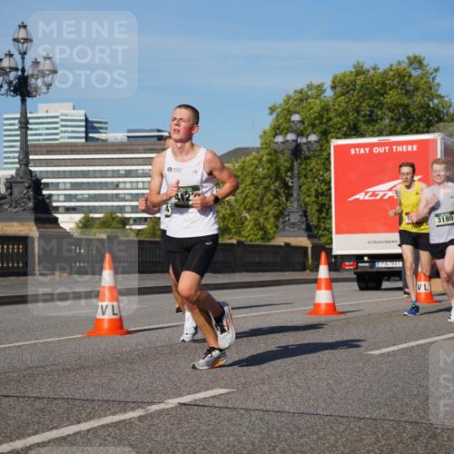 07.09.2025 - BARMER Alsterlauf Yannick Fuchs http://msf.ph/oto/8747554 07.09.2025 09:32:36 Laufen 3180, 3639 meine-sportfotos.de