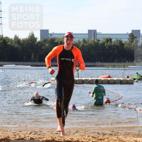 07.09.2025 - 19. Norderstedt Triathlon Luisa Fischer http://msf.ph/oto/8747557 07.09.2025 10:49:32 Schwimmen 1188 meine-sportfotos.de