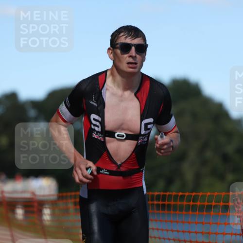07.09.2025 - 19. Norderstedt Triathlon Michael Strokosch http://msf.ph/oto/8747591 07.09.2025 14:50:56 Laufen 978 meine-sportfotos.de