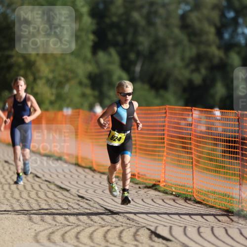 07.09.2025 - 19. Norderstedt Triathlon Michael Strokosch http://msf.ph/oto/8747597 07.09.2025 09:45:50 Laufen 574, 577, 619, 624 meine-sportfotos.de