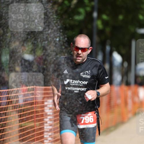 07.09.2025 - 19. Norderstedt Triathlon Michael Strokosch http://msf.ph/oto/8747606 07.09.2025 12:01:17 Laufen 796 meine-sportfotos.de
