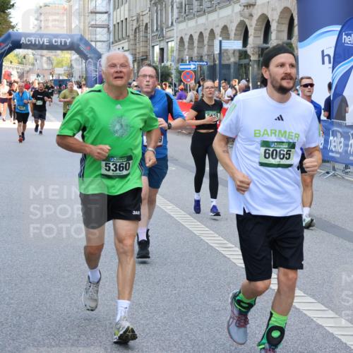 07.09.2025 - BARMER Alsterlauf Strokosch-Dieckow http://msf.ph/oto/8747614 07.09.2025 10:16:39 Ziel 2031, 2447, 2448, 2461, 2555, 2718, 3403, 4065, 4113, 4115, 4402, 4650, 4693, 4765, 4995, 5232, 5832, 5888, 6292 meine-sportfotos.de