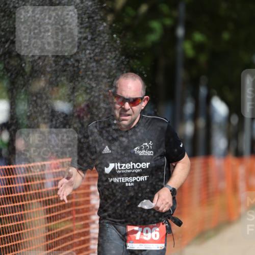 07.09.2025 - 19. Norderstedt Triathlon Michael Strokosch http://msf.ph/oto/8747615 07.09.2025 12:01:18 Laufen 796, 1348 meine-sportfotos.de